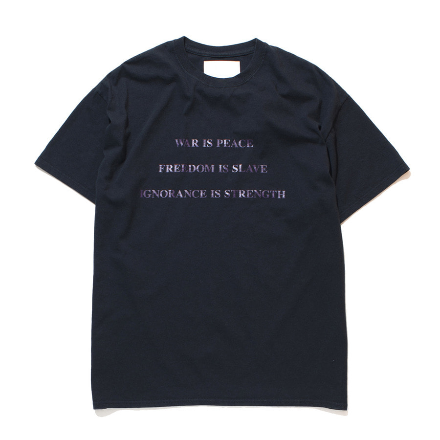 가쿠로 WAR IS PEACE T-Shirt_Black