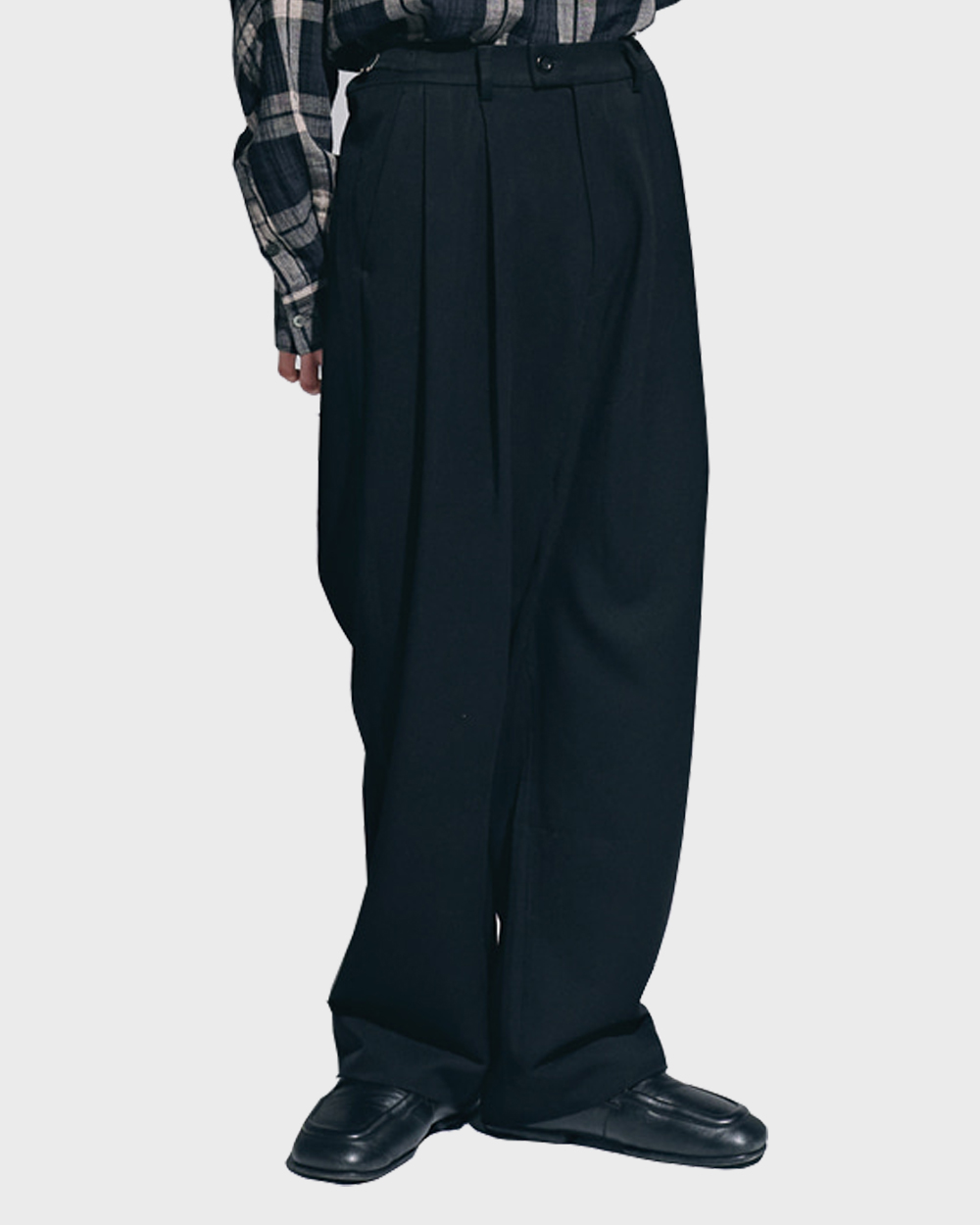노운 Pleated wide pants (Black)